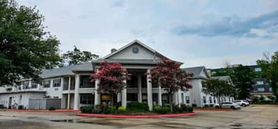 Holly Court Assisted Living and Memory Care - Senior Living Facility