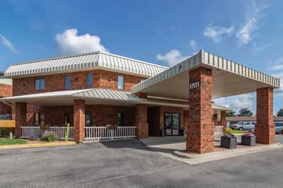Derian Lodge Senior Living - Senior Living Facility