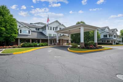 Holiday Essex House - Senior Living Facility
