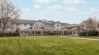Holiday Quail Run Estates - Senior Living Facility