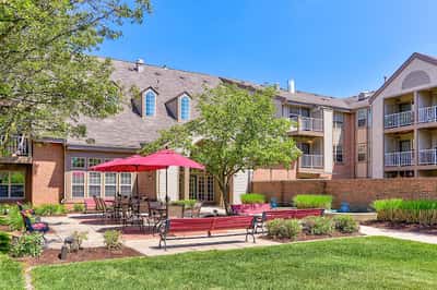 Rosehaven Manor - Senior Living Facility