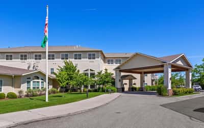 Sapphire at Moran Vista - Senior Living Facility