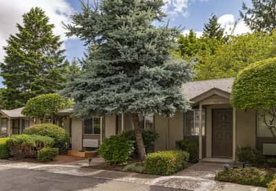 Solista Salem by Cogir - Senior Living Facility
