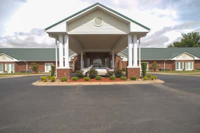 The Bungalows at Jonesboro - Senior Living Facility