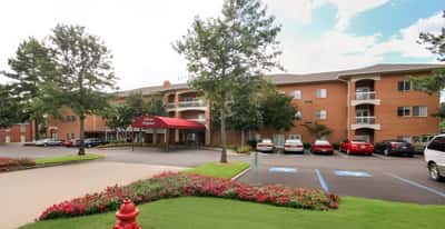 Holiday Chateau Ridgeland - Senior Living Facility