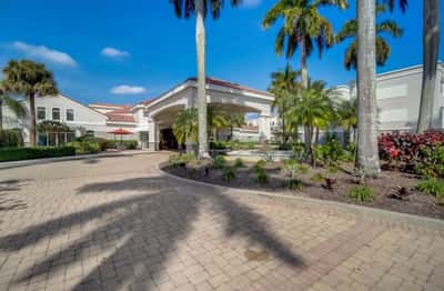 The Carlisle Naples - Senior Living Facility