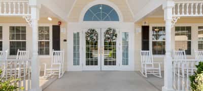 Cadence at Clemmons by Cogir - Senior Living Facility