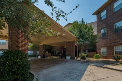Lewisville Estates - Senior Living Facility