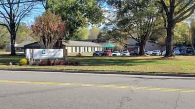Riverside Lifelong Health - Senior Living Facility