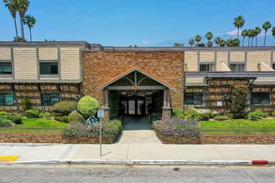 Astoria Park Senior Living - Senior Living Facility