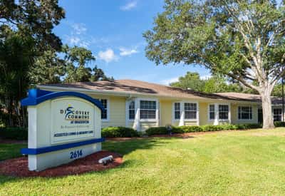Discovery Commons At Bradenton - Senior Living Facility