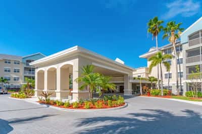 Discovery Village At Boynton Beach - Senior Living Facility