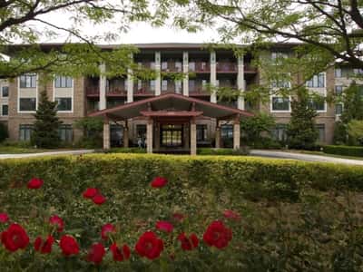 Magnolia Glen - Senior Living Facility