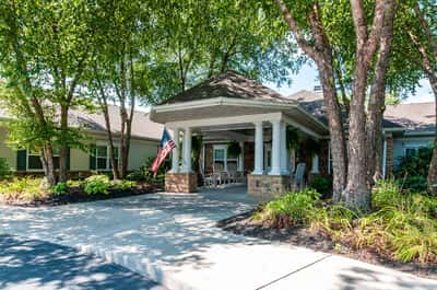 Magnolias of Lancaster - Senior Living Facility