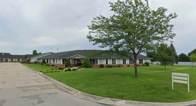 Riverside Lodge Retirement Community - Senior Living Facility