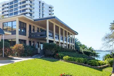 The Oaks of Clearwater - Senior Living Facility