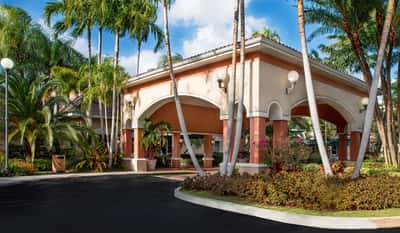 The Palace Royale at Kendall - Senior Living Facility