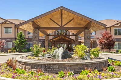 Quail Park of Lynnwood - Senior Living Facility
