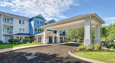 Holiday Maple Suites - Senior Living Facility