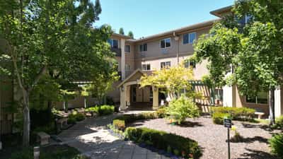 Atria Carmichael Oaks - Senior Living Facility