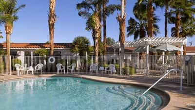 Atria Palm Desert - Senior Living Facility