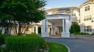 Atria Plainview - Senior Living Facility