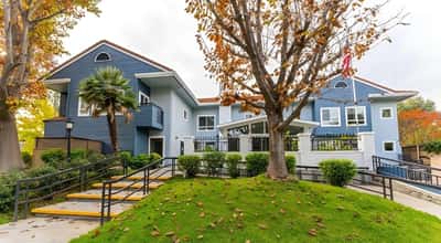 Crescent Oaks Memory Care - Senior Living Facility