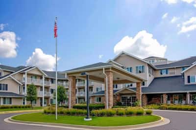 Holiday Jackson Oaks - Senior Living Facility