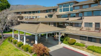 Holiday Las Brisas - Senior Living Facility