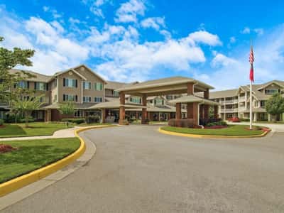Holiday Pinegate - Senior Living Facility