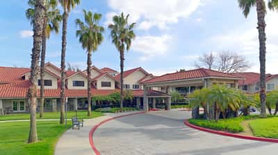 Holiday Valencia Commons - Senior Living Facility