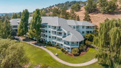 Solista Roseburg by Cogir - Senior Living Facility