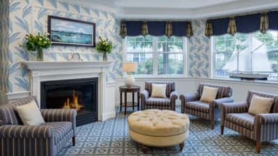 Atria Aquidneck Place - Senior Living Facility