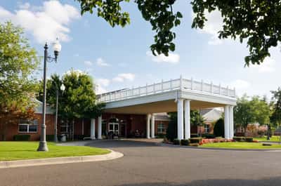 Arbor House of Midwest City - Senior Living Facility