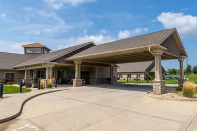 Carriage Crossing Senior Living of Bloomington - Senior Living Facility
