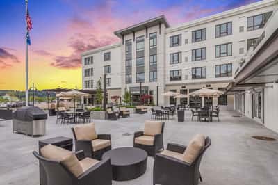 Merrill Gardens at Auburn - Senior Living Facility