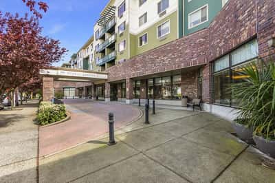 Merrill Gardens at Renton Centre - Senior Living Facility