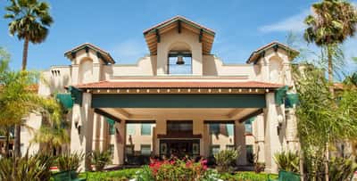 Rio Las Palmas - Senior Living Facility