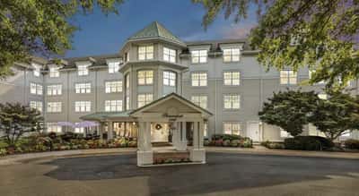 Sunrise at Bluemont Park - Senior Living Facility
