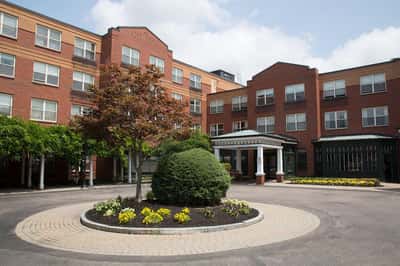 Chestnut Park at Cleveland Circle - Senior Living Facility