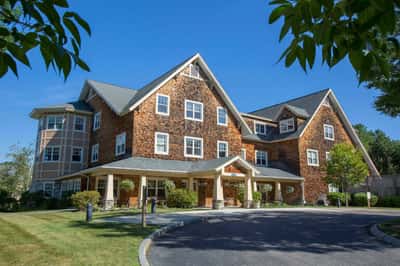 Bay Square at Yarmouth - Senior Living Facility