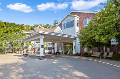 Beacon Hill - Senior Living Facility