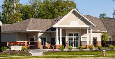 Danbury Cuyahoga Falls - Senior Living Facility
