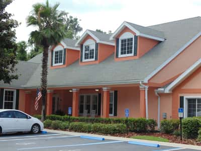 Hampton Manor at 24th Road - Senior Living Facility