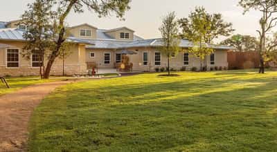 The Pavilion of East Tampa - Senior Living Facility