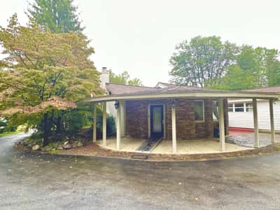 Advent Home Assisted Living - Senior Living Facility