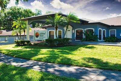 Lakeland Manor Assisted Living Facility - Senior Living Facility