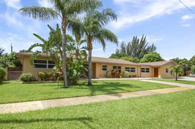 Hibiscus Palace Assisted Living Facilities I - Senior Living Facility