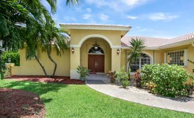 Hibiscus Palace Assisted Living Facilities II - Senior Living Facility