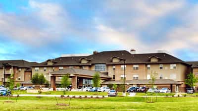 Lakeline Oaks Retirement Community - Senior Living Facility